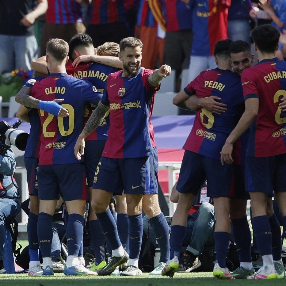 Barcelona rallies to beat Real Madrid 4-3 despite Mbappé hat trick to move closer to La Liga title